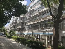 川中南+华夏西,位置安静.户型方正。配套成熟,很适合居住!