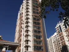 福海路旁,多个公交路线,交通便利