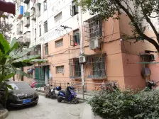 内环内丨五轨交汇丨苏河耳畔丨楼距五十米丨钥匙在手丨业主诚意卖