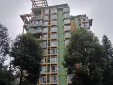 环线图书馆3号口,一梯两户【板式结构】端户中间平层