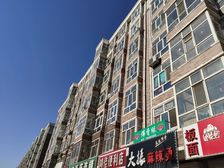 七季城电梯房,毛坯可以自装修,看房子方便