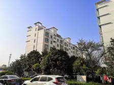 郑中集团片精致小区, 多功能 ,小区位置好