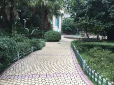 商圈内+轻轨近+地段好+正规三室+装修保持好+居家安静