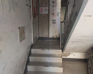 佳运园一期精装修可以拎包入住满五年