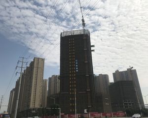 明发四房二卫精装修带露台