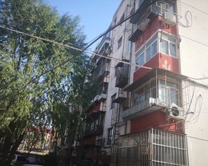 工疗宿舍南北通透正规三居中间楼层户型方正