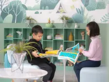 小区环境优美,中庭位置.户型方正,业主诚心出售.