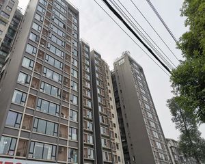 贵通御苑枫景3室2厅东南