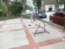 福利社 松藻小区二房64万