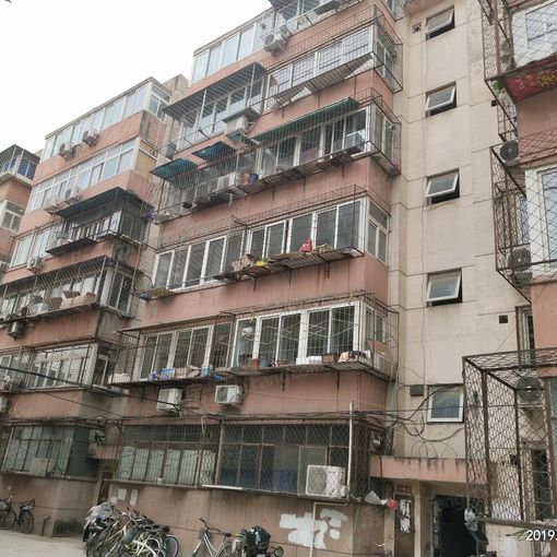 拱辰南大街2室1厅1卫南北朝向2000.00元/月出租
