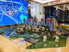 房东自住精装修,户型好,采光好,保养新