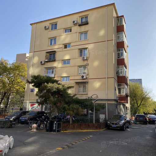 春秀路小区2室1厅1卫西南北朝向8500.00元/月出租
