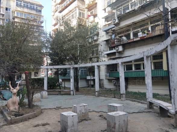 跃进里小区