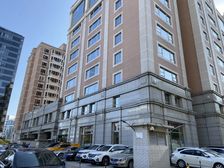 东城区东四十条精装修四居室。。