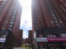 小区环境优美,空气清晰,居住舒适。