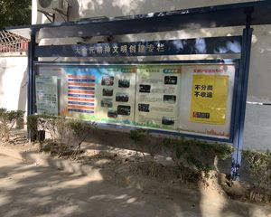 低楼层精装修地铁口低总价出租自住都可以,靠步行街