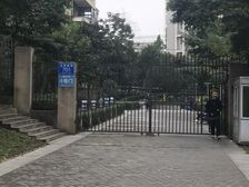 蓝谷地天域3室2厅西北