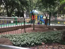 中间楼层小两室,出行方便,配套成熟