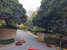 星湖国际洋房3房,一梯两户,次顶层,采光视野好!