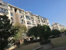 京东国际花园 南北通透,采光好 装修好,环镜优美 近地铁 周边匹套完善,,出行方便