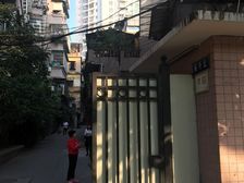 福今路3号大院 房子方正实用,低层 看房方便 业主诚心卖房