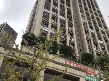 下叠端户带花园 ,带双使用权车位 ,实得面积大