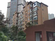 此房位于大山村轻轨旁,巴文化公园后面,近轻轨,