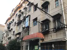 外环里,地铁房, 随时可以看。