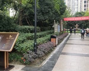 城北优品道 1室1厅 西