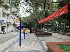 小区近轻轨 正规两房 户型好 采光好 出行方便