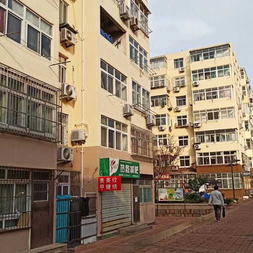 永乐小区1室2厅1卫南北朝向1400.00元/月出租