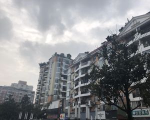 名人苑3室1厅东南南