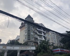名人苑4室2厅南