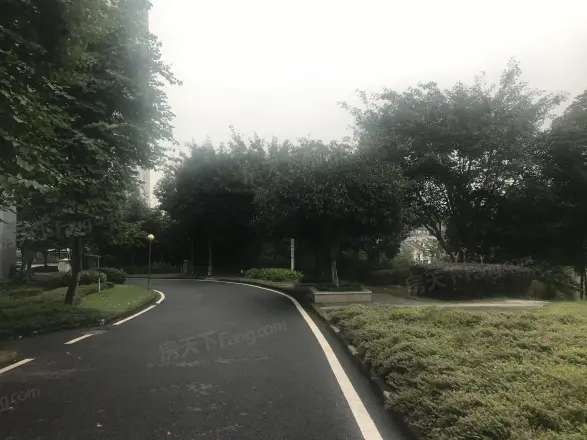 天高鸿苑