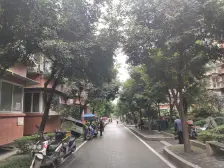 大竹林商圈,轻轨旁,正规1房,户型方正,通风采光好