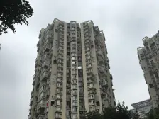 步行街 春晖花园二房57万