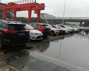 长房中庭国际1室1厅南