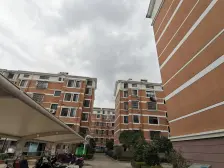 青苑新二区一室一厅南北小户,基本毛坯,随时可以签约