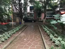 步行街 春晖花园二房