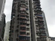 临华路电梯两房,业主诚心出售。