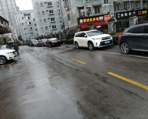 长房中庭国际1室0厅南