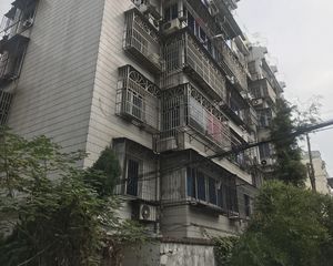 清水嘉苑 闹中取静小区中间位置 房间采光充足
