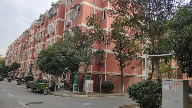 张泾二村