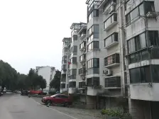 学府花园!毛坯房!采光刺眼!户型方正南北通透!有钥匙随时看!