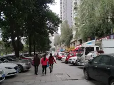 彩云湖旁 精装修小户型 急售 随时看房