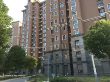 一手动迁税费少,双轨交汇出行方便,产权清晰