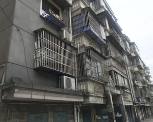 清水嘉苑 闹中取静小区中间位置 房间采光充足
