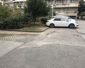 清水嘉苑,北海一初,小区环境优美,房东诚心出售