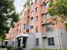 一梯两户,南北通透,近地铁,精装修,诚意出售