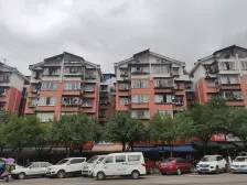 大竹林商圈,轻轨旁,正规1房,户型方正,通风采光好